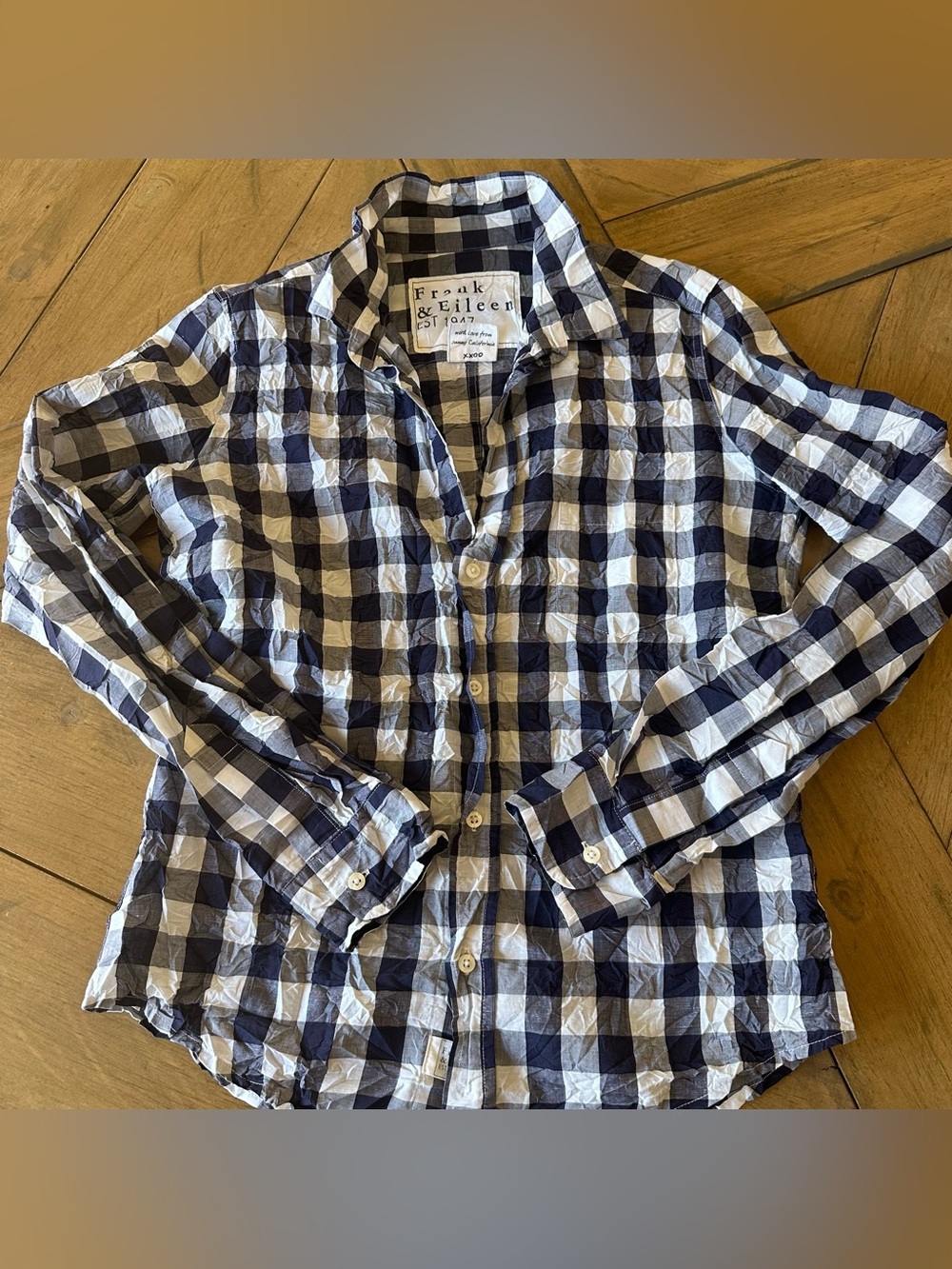 Frank & Eileen Women's Blue and White Plaid Button-Down Shirt